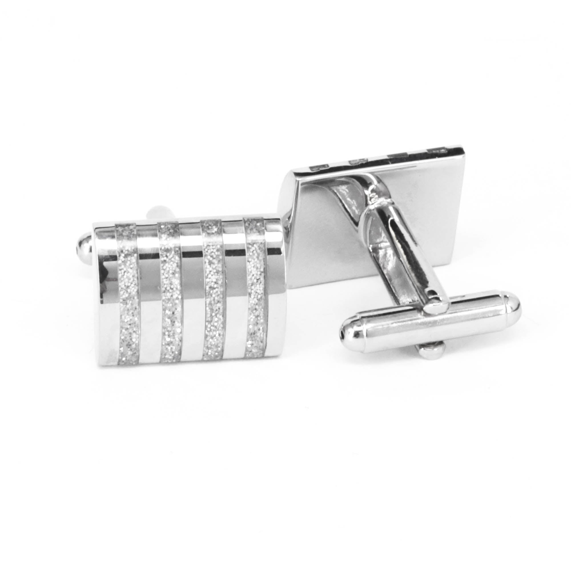 三道粉红色条纹 D 形袖扣