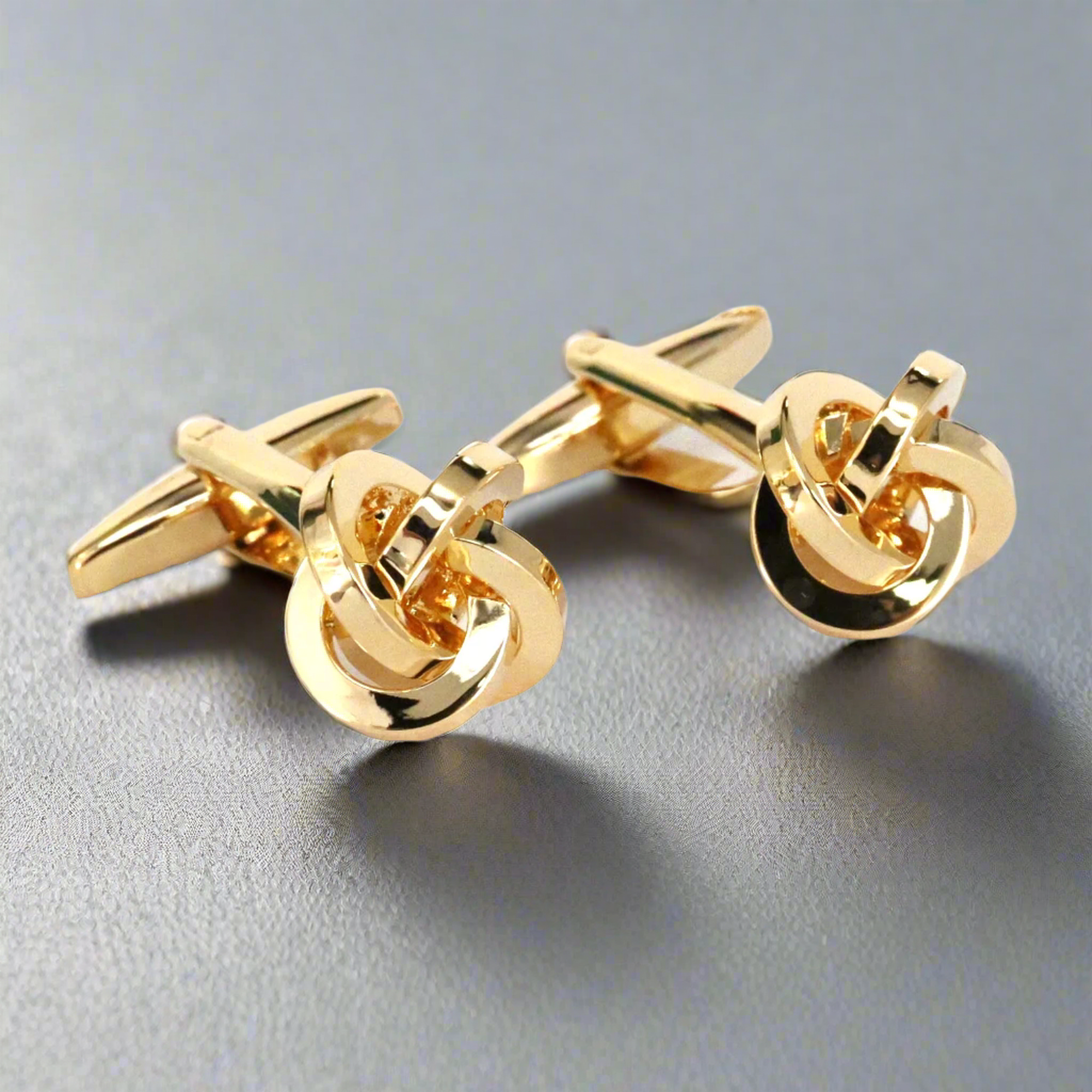Rose Gold Knot Cufflink with flat wire