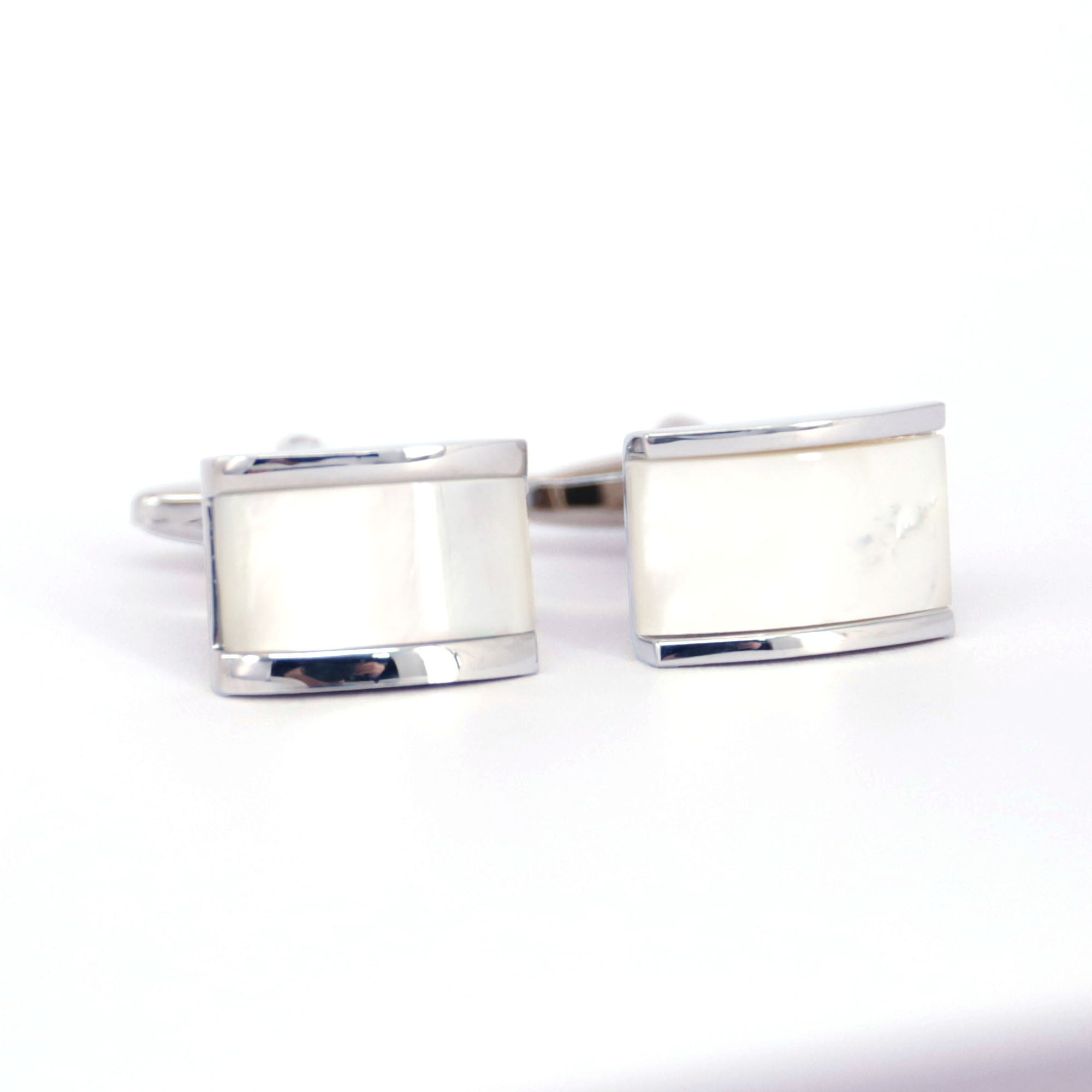 Rectangle MOP Cufflinks in  White